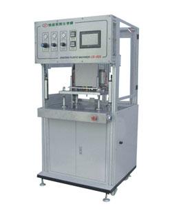 如何选择适合自己生产的低压注塑机型号？(图1)