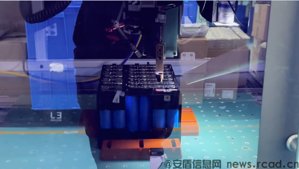 激光焊接+视觉：大圆柱电池PACK生产线智能化升级核心路径(图2)